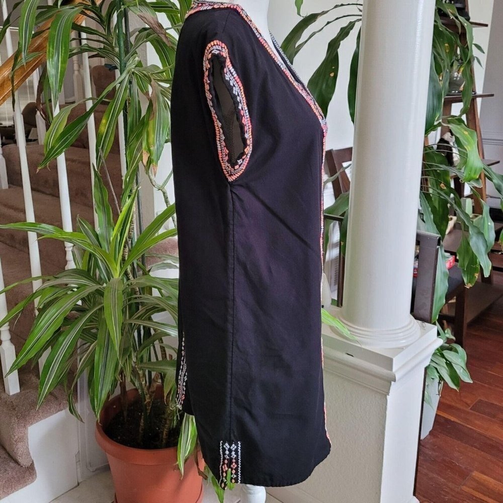Artisan Ny Black Shift Dress Neon Embroidery Sz Med Simple Casual Comfortable - Picture 4 of 10